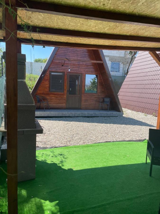 Cabana Tip A La 300 M De Castel Hunedoara Luaran gambar